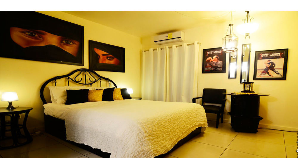 Casa Amapola Manila Bed & Breakfast Тагуиг Екстериор снимка