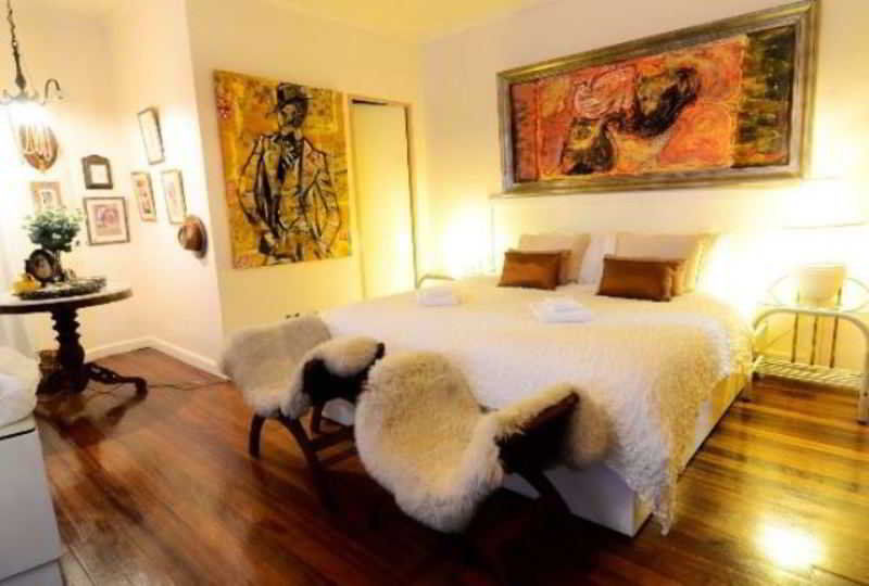 Casa Amapola Manila Bed & Breakfast Тагуиг Екстериор снимка