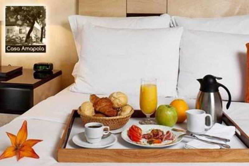 Casa Amapola Manila Bed & Breakfast Тагуиг Екстериор снимка