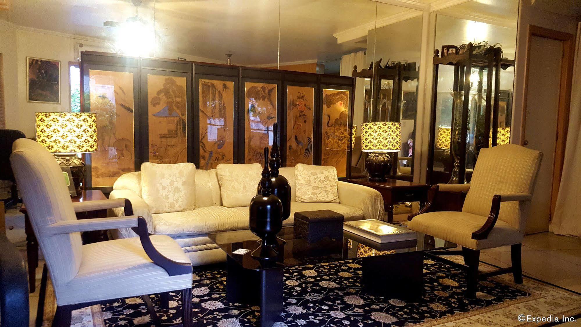 Casa Amapola Manila Bed & Breakfast Тагуиг Екстериор снимка