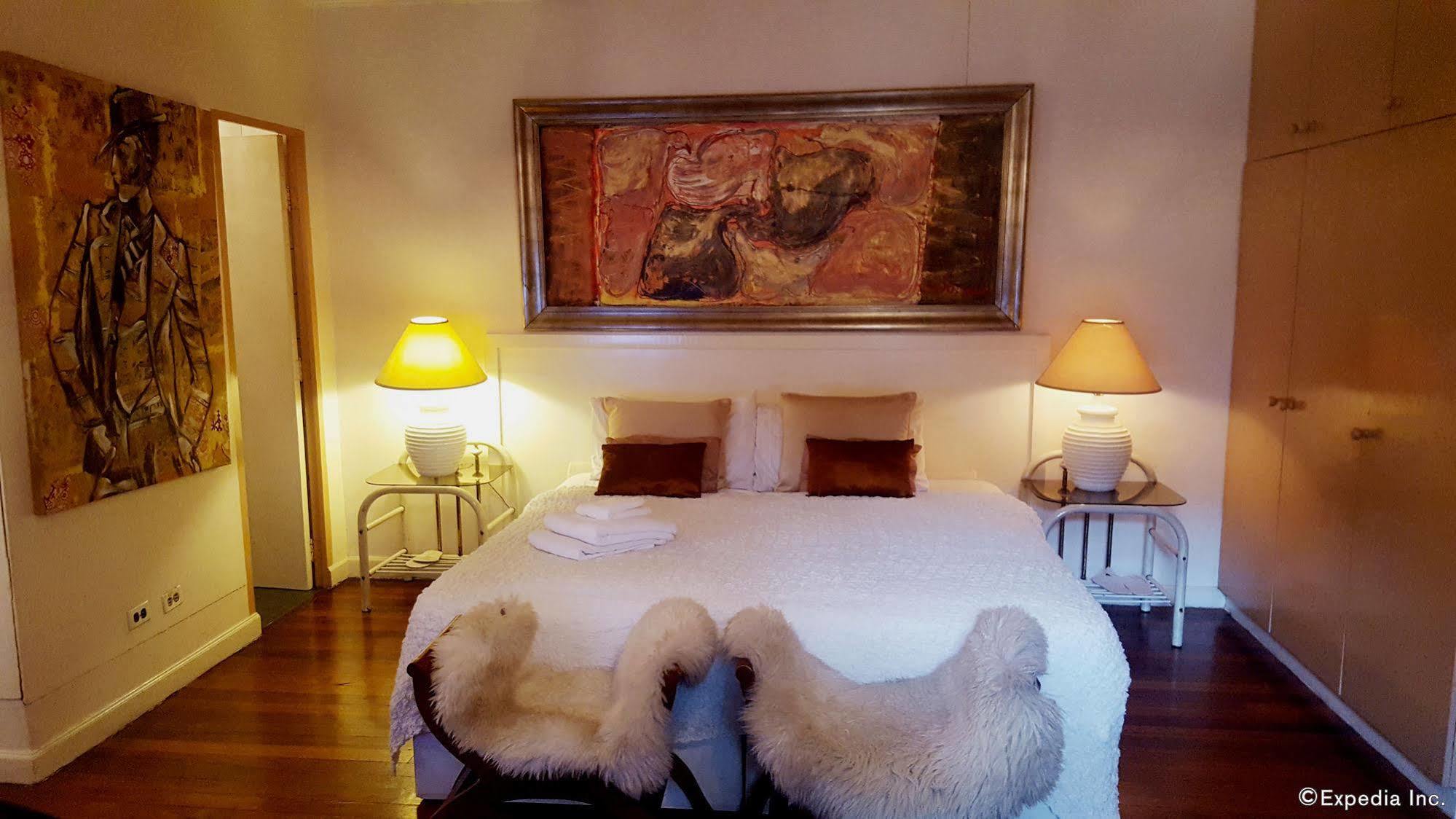 Casa Amapola Manila Bed & Breakfast Тагуиг Екстериор снимка