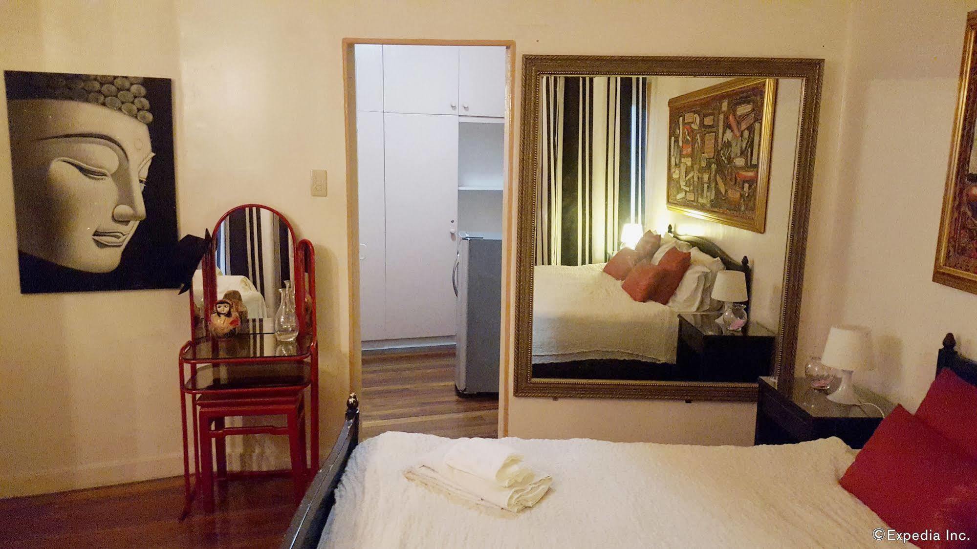 Casa Amapola Manila Bed & Breakfast Тагуиг Екстериор снимка
